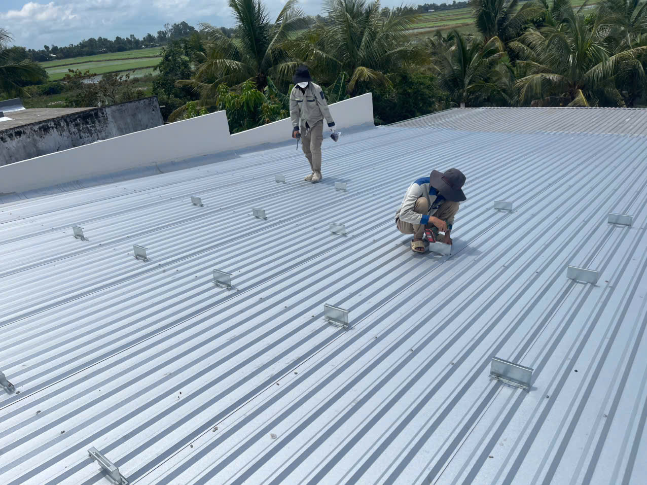 Lắp đặt hoàn chỉnh biến tần LuxPower cho công trình tại Ninh Quới, Cà Mau
