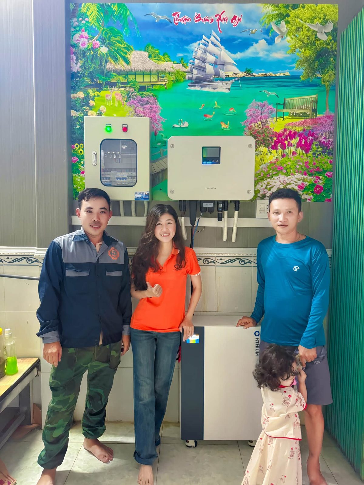 Bàn giao hệ thống cho gia đình – Điện mặt trời lưu trữ 8,82kWp – X. Đá Bạc, Cà Mau