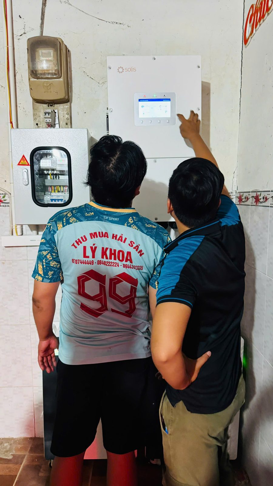 Hướng dẫn chủ nhà vận hành trên màn hình biến tần – Điện mặt trời hộ kinh doanh – Solis + 2 pin Hithium – X. Khánh Lâm, U Minh