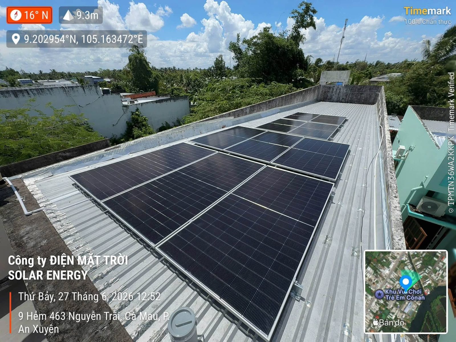 Giàn pin nhìn từ trên cao – Điện mặt trời lưu trữ 6,35kWp – P. An Xuyên (Phường 9 cũ)
